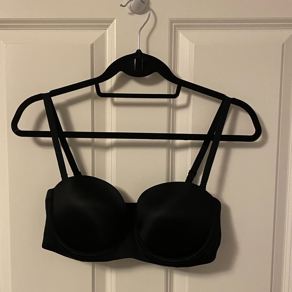 Black bra with removable straps